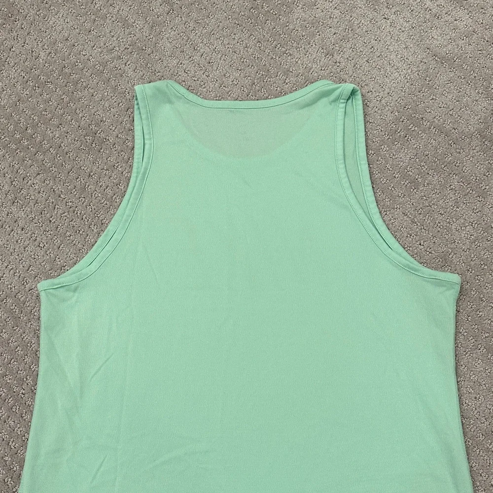 Nike light green